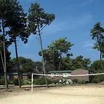 Les Tamarins 4*