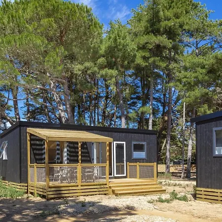 Domaine Residentiel De Plein Air Les Tamarins Campingplads 4*