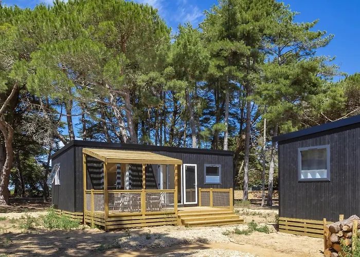 Les Tamarins Campsite 4*