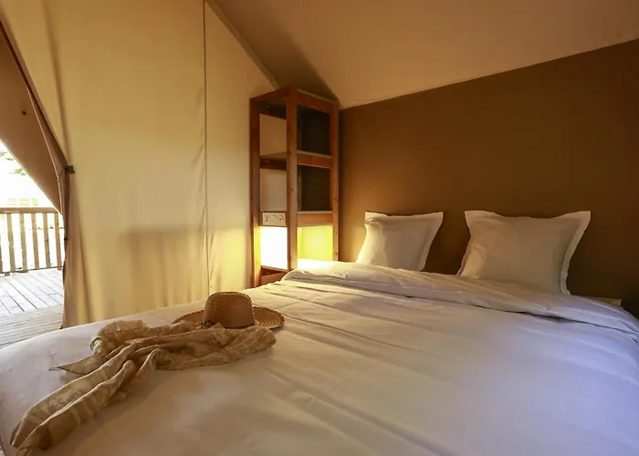 Parque de Campismo Les Tamarins