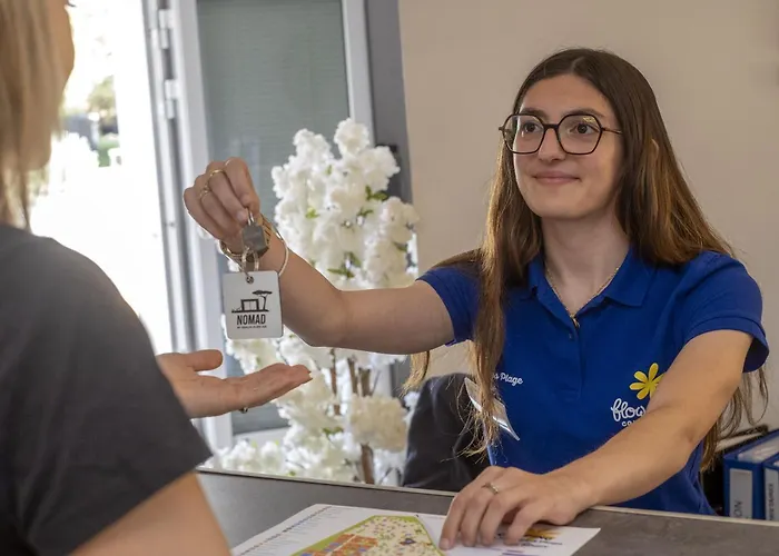 Campsite Les Tamarins 4*